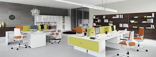 en la visita del fabricante italiano de muebles de oficina DVO en la visita del fabricante italiano de muebles de oficina DVO
